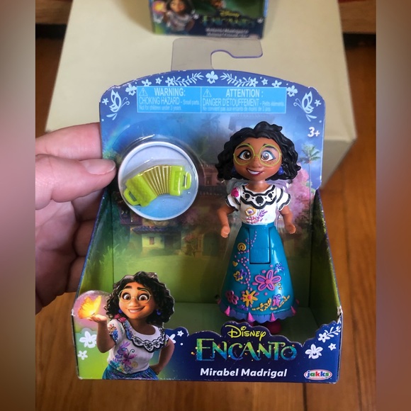 Disney Encanto Toy Bundle - Picture 3 of 4